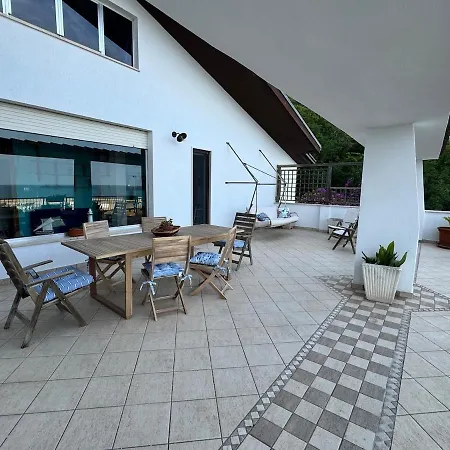 La Terrazza Sulla Marina *