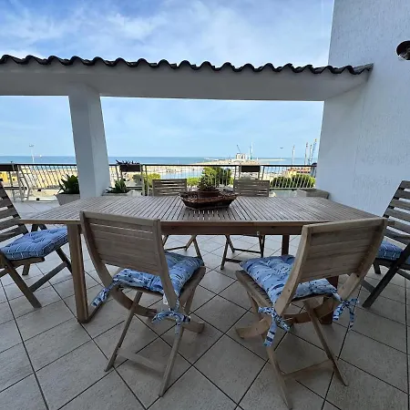 アパート La Terrazza Sulla Marina